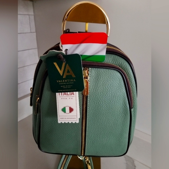 NWT 🇮🇹 Valentina Italian Green Pebbled leather Sling Backpack/Shoulder Bag - Picture 8 of 14